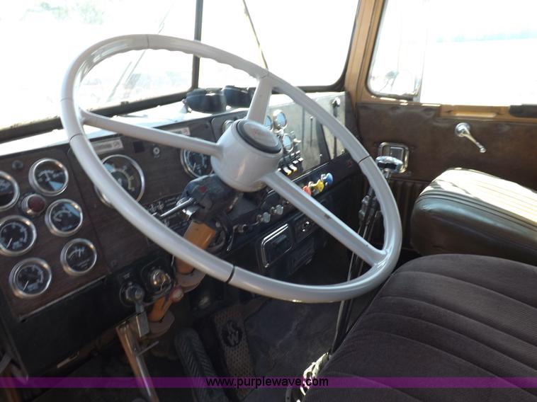 image for item F6018 1979 Kenworth semi truck