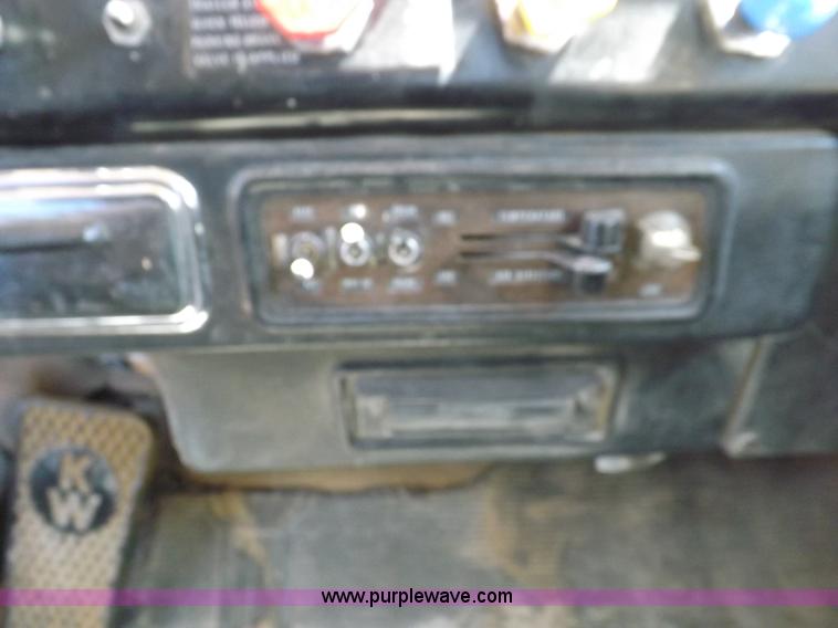 image for item F6018 1979 Kenworth semi truck