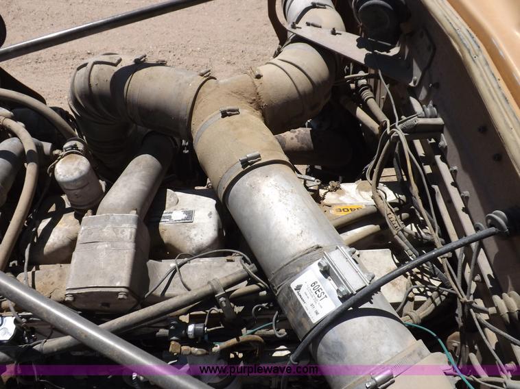 image for item F6018 1979 Kenworth semi truck