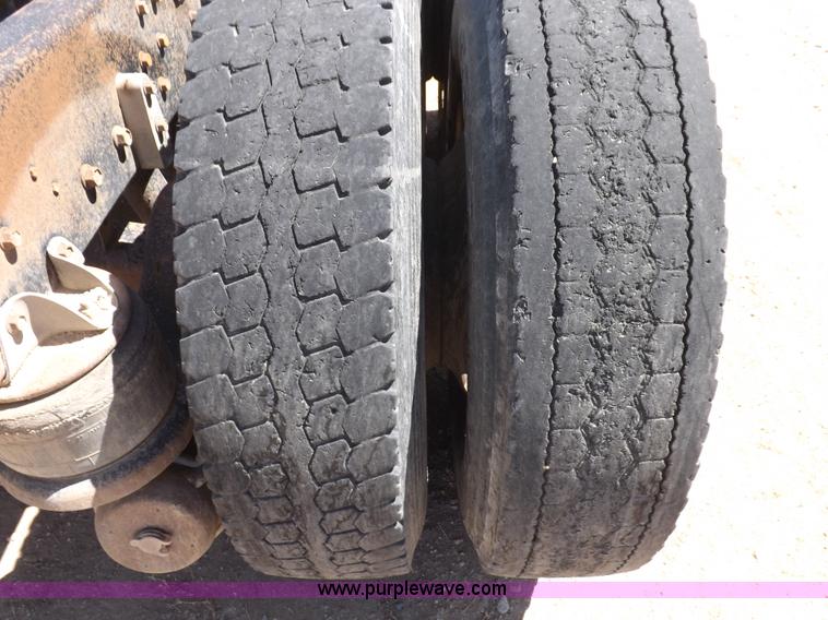 image for item F6018 1979 Kenworth semi truck