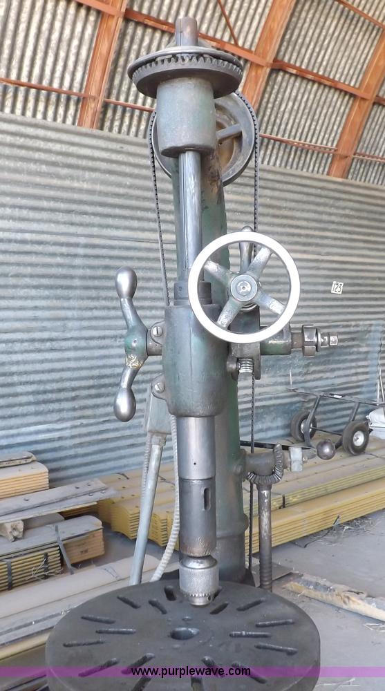 image for item F6019 General Manufacturing free standing drill press