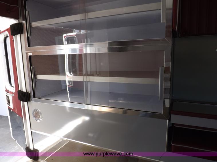 image for item F6021 1991 Ford E350 ambulance