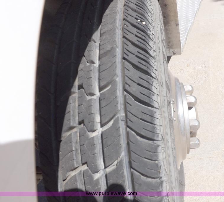 image for item F6021 1991 Ford E350 ambulance