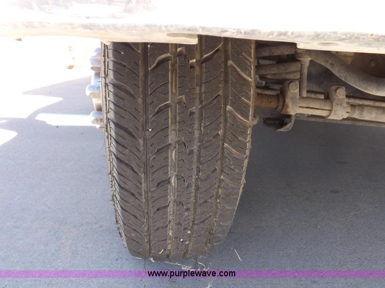 image for item F6021 1991 Ford E350 ambulance