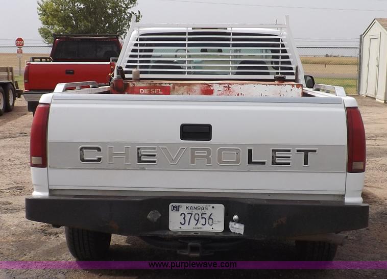 image for item F6025 1997 Chevrolet Silverado 1500 extended cab pickup truck