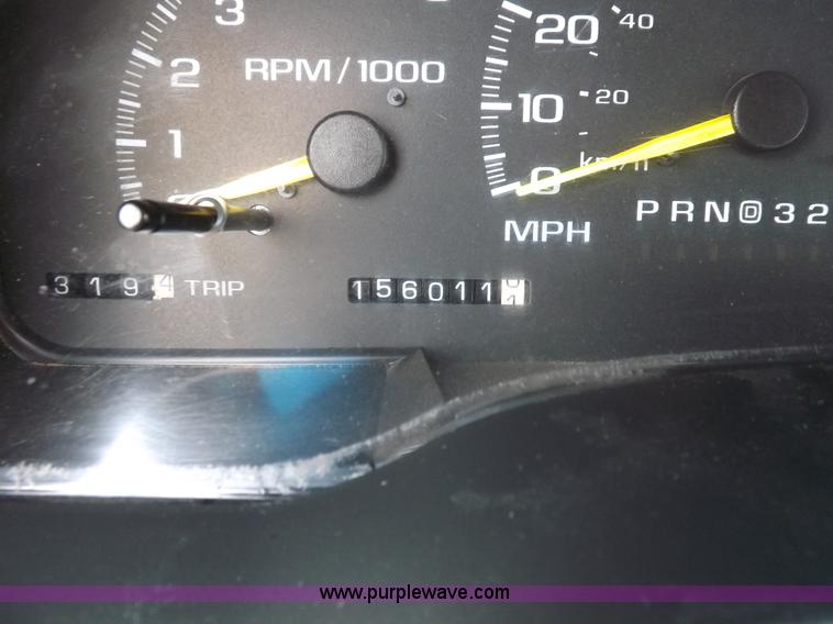 image for item F6025 1997 Chevrolet Silverado 1500 extended cab pickup truck