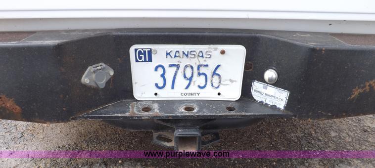 image for item F6025 1997 Chevrolet Silverado 1500 extended cab pickup truck