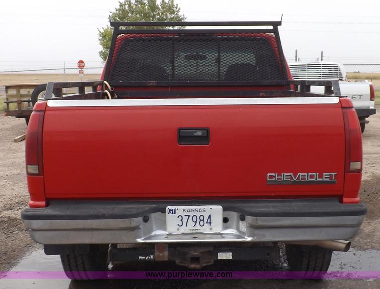 image for item F6026 1998 Chevrolet Silverado 2500 extended cab pickup truck