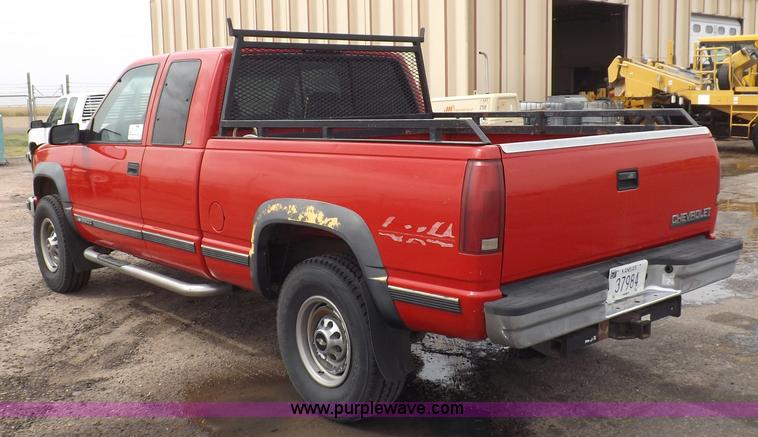 image for item F6026 1998 Chevrolet Silverado 2500 extended cab pickup truck