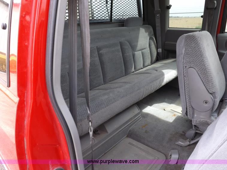 image for item F6026 1998 Chevrolet Silverado 2500 extended cab pickup truck