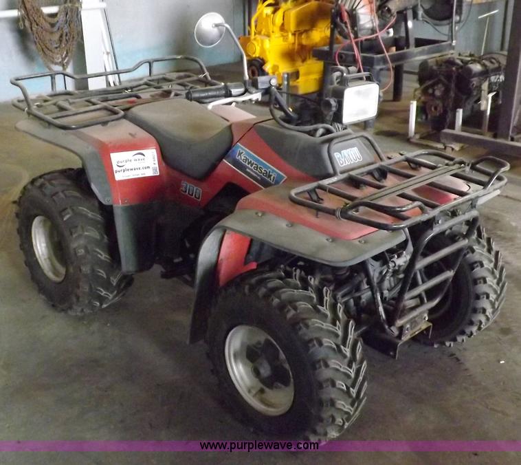 image for item F6027 1986 Kawasaki Bayou 300 ATV