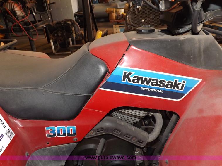 image for item F6027 1986 Kawasaki Bayou 300 ATV