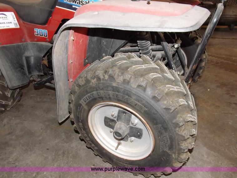 image for item F6027 1986 Kawasaki Bayou 300 ATV