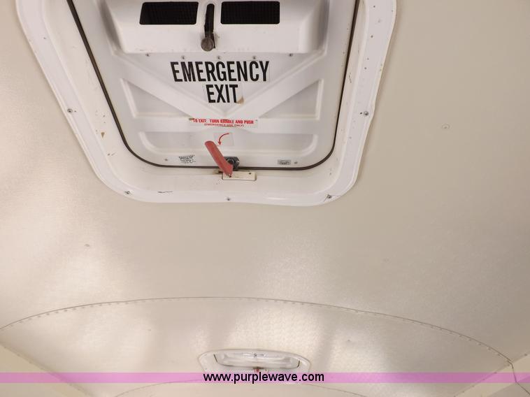 image for item F6028 1995 International Navistar 3800 school bus