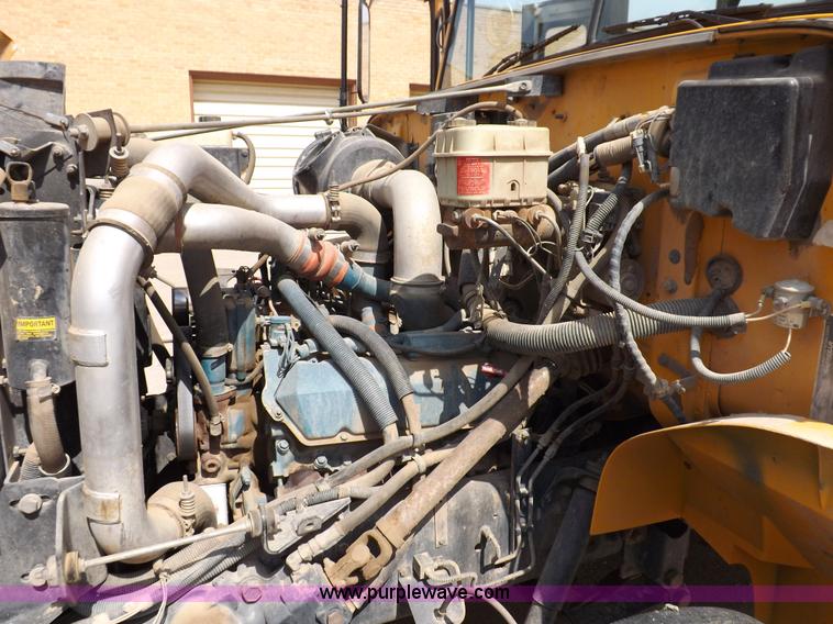 image for item F6029 1996 International Navistar 3800 school bus