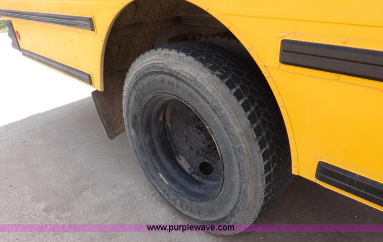 image for item F6029 1996 International Navistar 3800 school bus