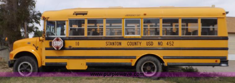 image for item F6030 1994 International Navistar 3700 Thomas Built school bus