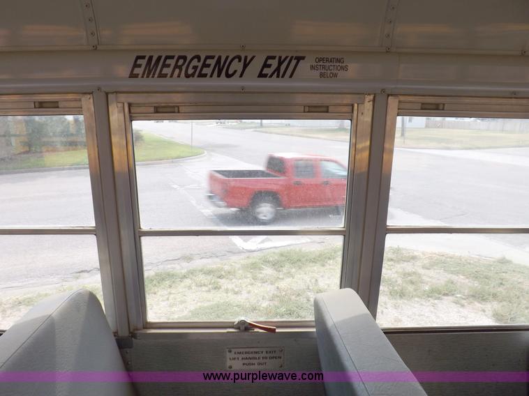 image for item F6030 1994 International Navistar 3700 Thomas Built school bus