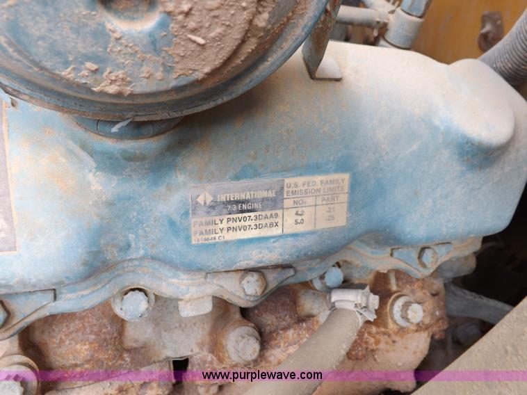 image for item F6030 1994 International Navistar 3700 Thomas Built school bus