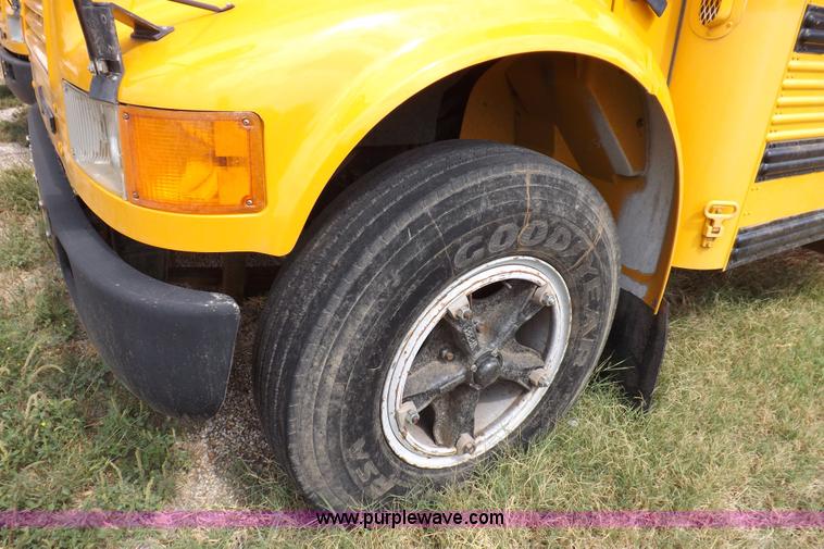 image for item F6030 1994 International Navistar 3700 Thomas Built school bus