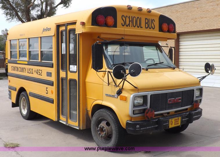 image for item F6031 1993 GMC G3500 Vandura school bus