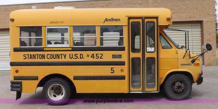 image for item F6031 1993 GMC G3500 Vandura school bus