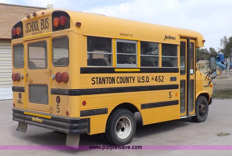 image for item F6031 1993 GMC G3500 Vandura school bus
