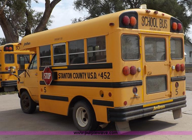 image for item F6031 1993 GMC G3500 Vandura school bus