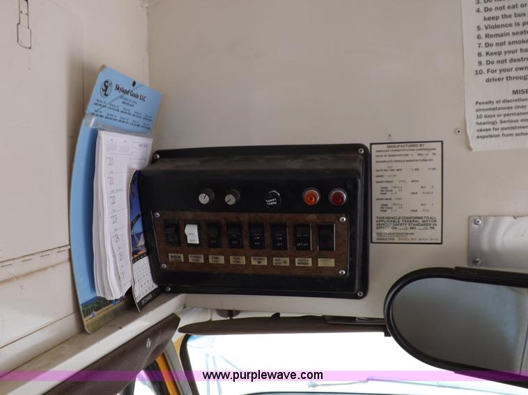 image for item F6031 1993 GMC G3500 Vandura school bus