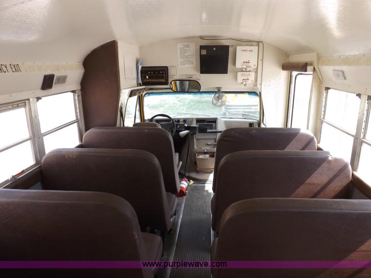 image for item F6031 1993 GMC G3500 Vandura school bus