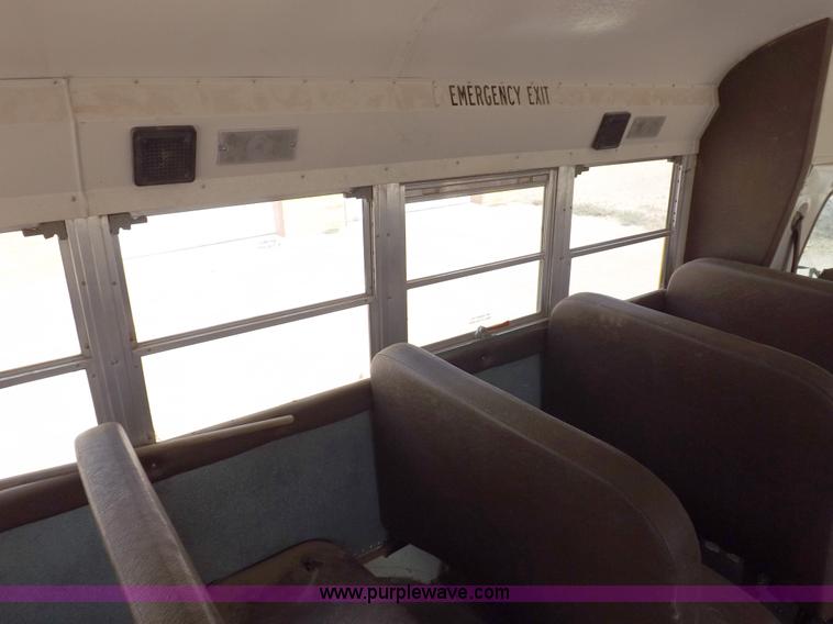 image for item F6031 1993 GMC G3500 Vandura school bus