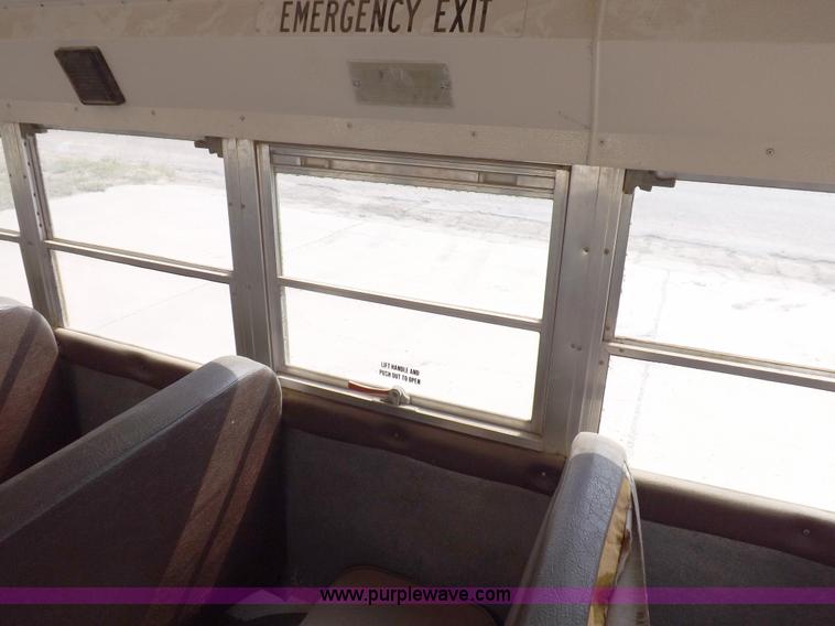 image for item F6031 1993 GMC G3500 Vandura school bus