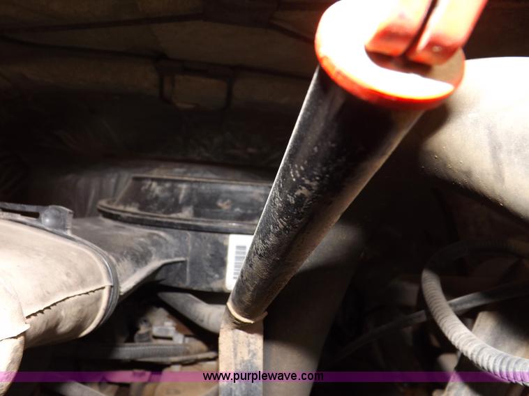 image for item F6031 1993 GMC G3500 Vandura school bus