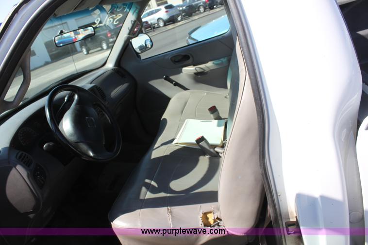 image for item G4919 2000 Ford F150 pickup truck