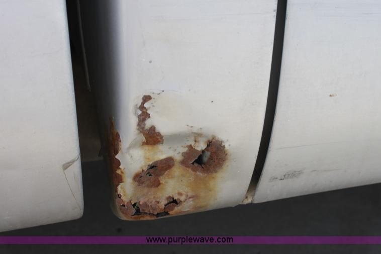 image for item G4920 1995 GMC C1500 SL pickup truck