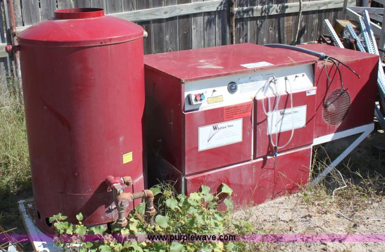 image for item G4921 2002 White Inc. 1020N/G pressure washer