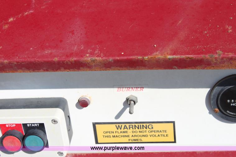 image for item G4921 2002 White Inc. 1020N/G pressure washer