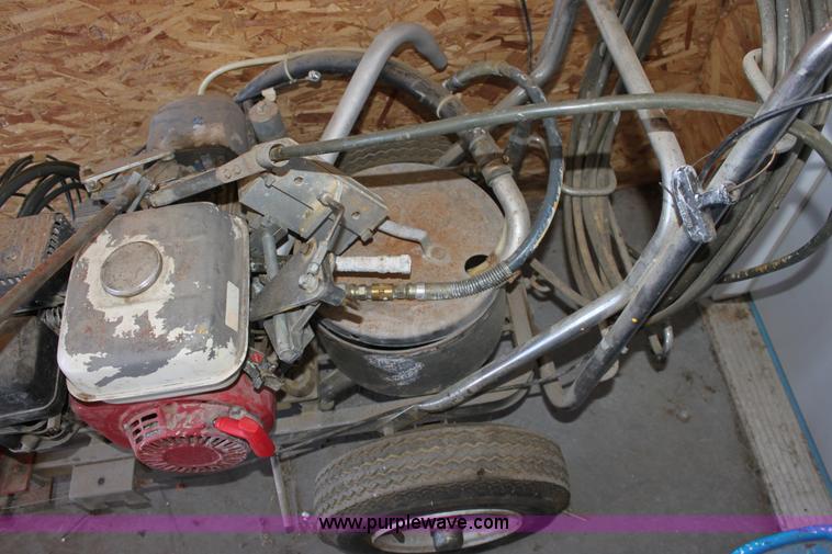 image for item G4922 DTC paint striping machine