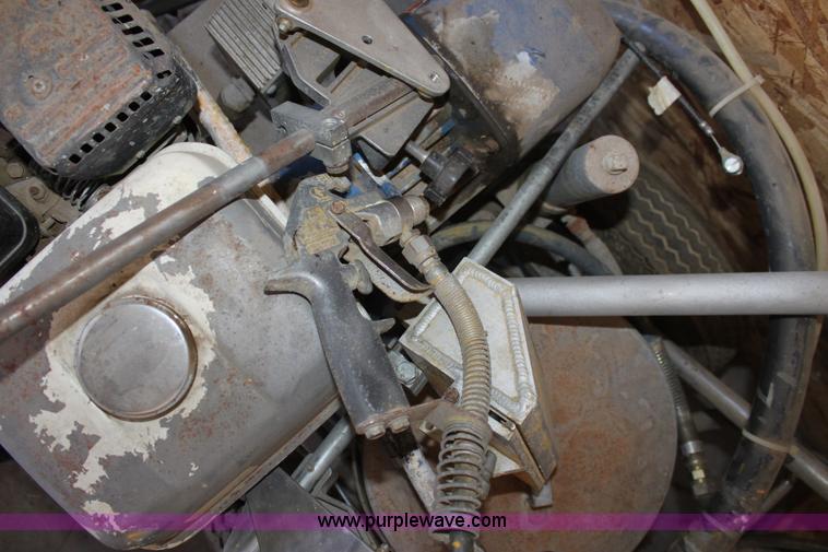 image for item G4922 DTC paint striping machine