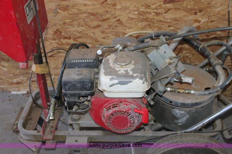 image for item G4922 DTC paint striping machine