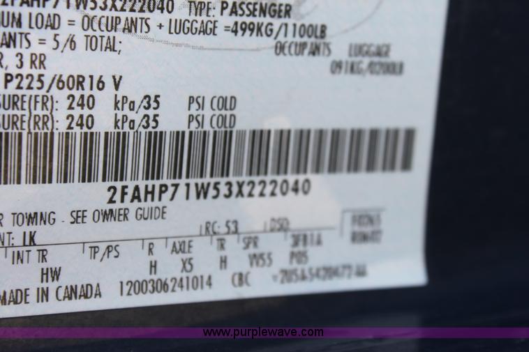 image for item G4926 2003 Ford Crown Victoria Police Interceptor