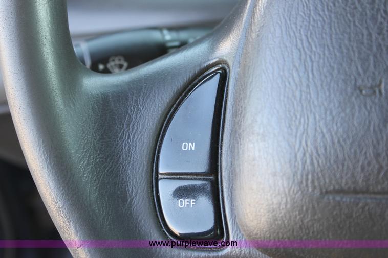 image for item G4927 2004 Ford Crown Victoria Police Interceptor