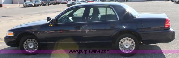 image for item G4928 2003 Ford Crown Victoria Police Interceptor