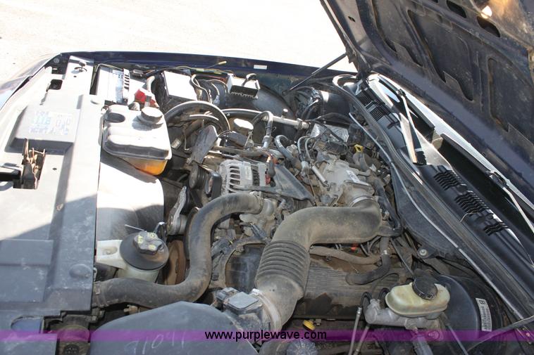 image for item G4928 2003 Ford Crown Victoria Police Interceptor