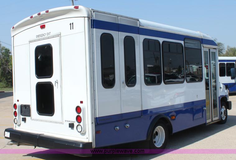 image for item G4935 2008 Ford E450 Super Duty transit bus