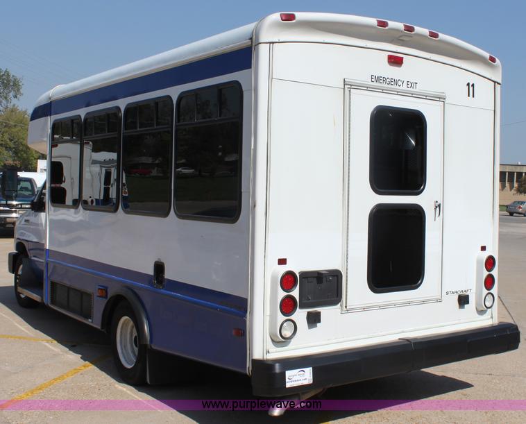 image for item G4935 2008 Ford E450 Super Duty transit bus
