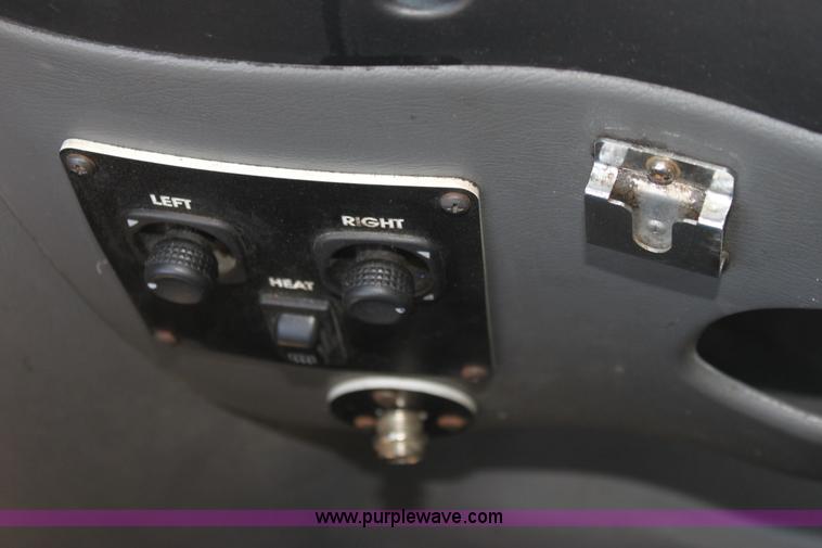 image for item G4935 2008 Ford E450 Super Duty transit bus