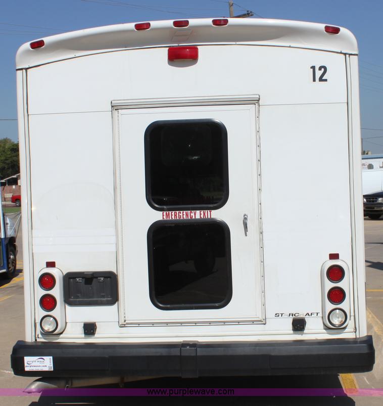 image for item G4936 2007 Ford E450 Super Duty transit bus