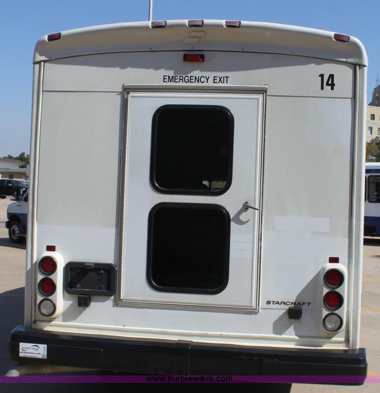 image for item G4937 2008 Ford E450 Super Duty transit bus