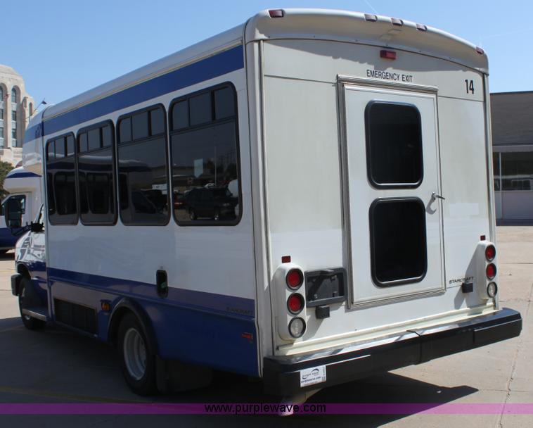 image for item G4937 2008 Ford E450 Super Duty transit bus